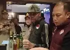 Operativo conjunto se dirige a locales de karaoke en Sumedang: Policía incauta alcohol y realiza pruebas de orina a los clientes