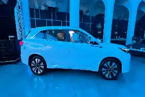 Ensamblado localmente en Cikande, el DFSK E5 Plus está listo para ingresar al mercado de PHEV de 500 millones de IDR