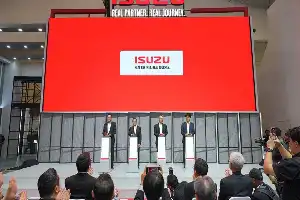 Commercial Vehicle Transformation, Isuzu Showcases Innovative Modification Lineup at GIIAS 2026