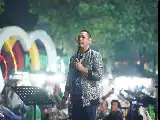 Para impulsar las mipymes, el gobierno de la regencia de Bekasi presenta entretenimiento de música en vivo todos los fines de semana en el estadio Wibawa Mukti
