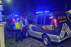 Creando un entorno propicio, la policía del norte de Kuta intensifica las patrullas al amanecer en la zona turística de Canggu