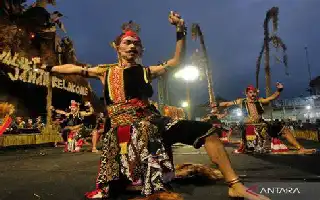 25th Five Mountains Festival: Challenging Conscience Through Art and Environmental Action on the Slopes of Merbabu