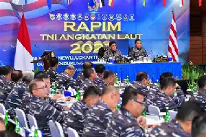 Para mejorar la profesionalidad, el Jefe del Estado Mayor de la Armada inaugura la Semana del Deporte de la Armada 2026