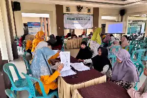 Mahasiswa KKN Umsida Berdayakan Lansia di Desa Kendalsewu Melalui Pelayanan Kesehatan Holistik
