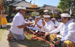 Jembrana Regency Government Holds Bhakti Penganyar Ritual at Pura Mandara Giri Semeru Agung