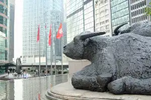 Respaldado por una OPI gigante de redes ópticas, el índice Hang Seng cierra con una leve alza