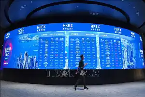 Asian Stock Markets Trade Mixed Amid Tech Sector Uncertainty