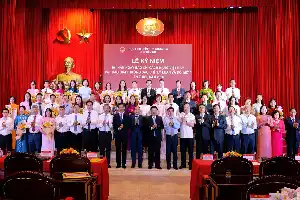 La Academia Nacional de Política Ho Chi Minh celebra la primera edición del Premio de Periodismo "Teoría e Innovación"
