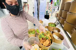 Tendencias en el negocio de la comida callejera: Emprender un negocio de fideos de arroz con salsa de soya en Ho Chi Minh apoyado en la tecnología