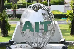 AIT укладає стратегічне партнерство для заснування нового Інституту технологій в Університеті Фу Сюань