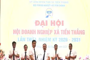 Fortaleciendo la sinergia económica, la comuna de Tien Thang inaugura una nueva Asociación de Empresarios