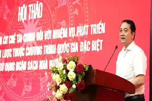 Vietnam Siapkan Gaji Kompetitif Hingga 300 Juta VND untuk Rekrut Pakar Teknologi Strategis