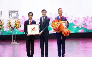 La Academia de Cuadros de la Ciudad Ho Chi Minh Alcanza el Nivel 1 tras una Consolidación Organizacional