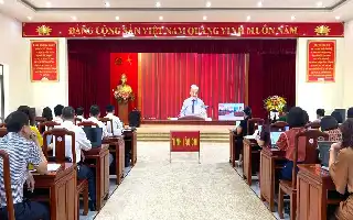 Fortaleciendo la capacidad estratégica, Lao Cai participa en la capacitación nacional sobre propaganda y movilización de masas