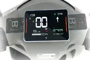 Yadea Vora irrumpe en el mercado de motos eléctricas con una autonomía de hasta 300 km