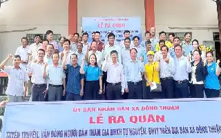Dong Thuan Commune Initiates Broad Campaign to Increase Social and Health Insurance Participation