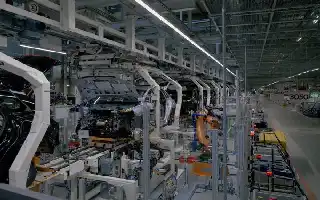 Ekonom Peringatkan Dampak Negatif Kebijakan Netralitas Teknologi bagi Industri Otomotif Jerman