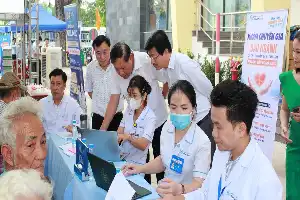 Impulsando la transformación de la atención médica, Dong Nai lanza una campaña de exámenes médicos de 180 días