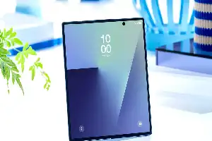 Samsung Galaxy Z Fold 8 Ultra Leak: Creaseless Foldable Display Innovation