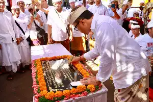 Gunung Sari Temple in Peraupan Traditional Village Restored, Mayor of Denpasar Attends Ngenteg Linggih Ceremony