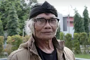 El mundo de la actuación está de luto: fallece el veterano actor Diding Boneng a los 76 años