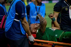 Alami Dislokasi Bahu, Striker Persebaya Alex Martins Absen di Semifinal Piala Presiden 2026