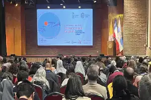 Paus Leo XIV Serukan Pemanfaatan Teknologi dan AI Demi Menjaga Martabat Kemanusiaan