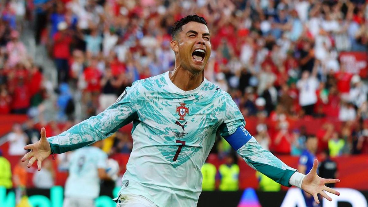 Cristiano Ronaldo Ukir Sejarah Baru sebagai Pencetak Gol Tertua di Fase Gugur Piala Dunia