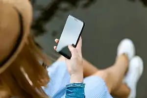 Increasingly Scarce, Affordable Smartphones Are Now a Challenge for Industry and Consumers
