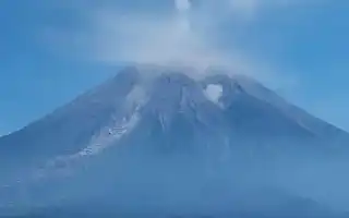 Volcanic Activity Increases: Residents Urged to Avoid Mount Semeru's Danger Zones