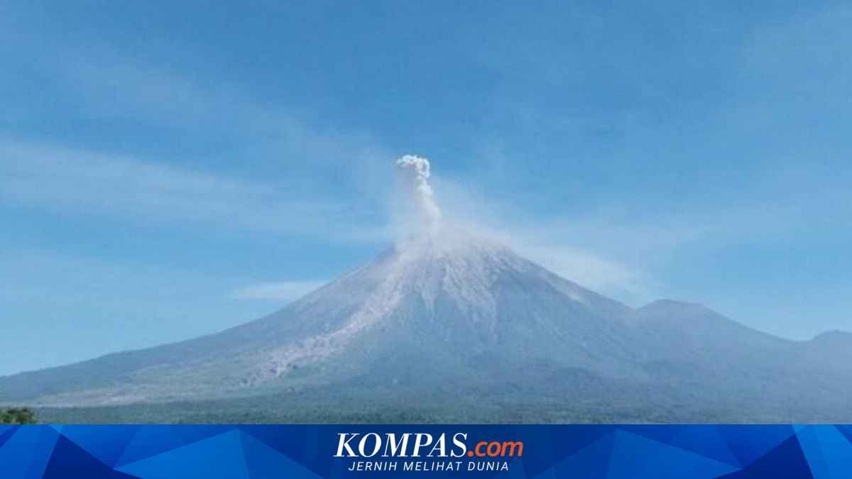 Aktivitas Vulkanik Meningkat, Gunung Semeru Erupsi Empat Kali dalam Sehari