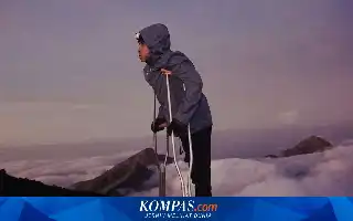 Rising from the 2015 Haze Tragedy: The Story of Anggi Wahyuda, a Disabled Climber Who Successfully Conquered 30 Mountains