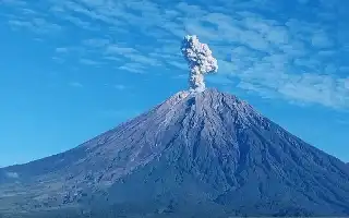 Mount Semeru Erupts, Residents and Miners Warned of Secondary Explosions