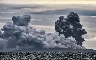 Volcanic Activity Increases, Mount Anak Krakatau Recorded 18 Eruptions