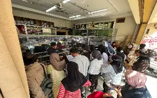 Ahead of the New School Year, Uniform and Stationery Centers in Yogyakarta Swamped by Buyers