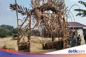 Festival Lima Gunung XXV: Panggung Seni Mandiri di Lereng Merbabu