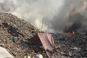 Kebakaran TPA Jatiwaringin Memasuki Hari Ketujuh, Pakar Peringatkan Bahaya Paparan Polusi Udara