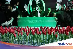 Prosesi Penghormatan Terakhir Ayatollah Khamenei Dimulai di Teheran