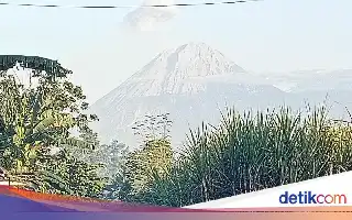 Volcanic Activity at Mount Semeru Increases: Five Eruptions Occur in One Day