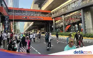 Comfort Behind the Shady Car Free Day of Jalan Rasuna Said