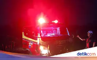 Reed Field Fire on Mount Wangun, Bogor Firefighters Successfully Extinguish Flames