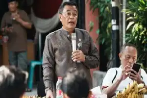 El Secretario Municipal de Yakarta Occidental elogia la participación activa de los residentes de Meruya del Sur en programas de salud