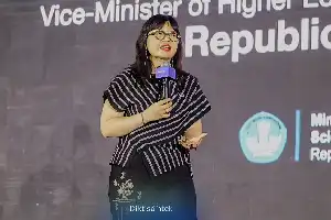 Viceministra de Educación Superior, Ciencia y Tecnología insta a estudiantes a fortalecer la alfabetización en IA para la innovación nacional
