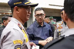 Por presunta usurpación de la vía pública, el servicio de valet del restaurante Aroem recibe duras críticas del Concejo Municipal de Bogor