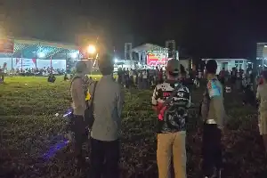 Jaga Kondusivitas, Polsek Silat Hulu Kawal Ketat Perhelatan Hiburan Rakyat di Desa Dangkan Kota