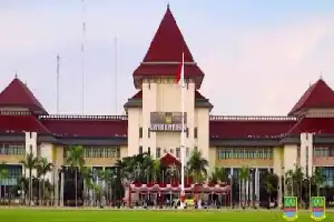 FORMASI insta al regente interino de Bekasi a proporcionar certeza jurídica respecto a los locales nocturnos