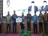 Sokong Pendidikan dan Kesehatan di Lampung, BPKH Salurkan Beasiswa serta Fasilitas Sanitasi