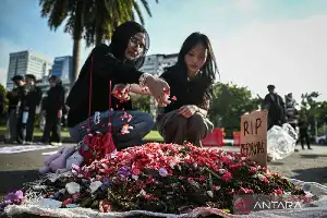 Más allá de las sombras de 1998: Evaluando la transformación de la lucha nacional en la era digital