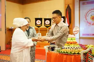 HUT ke-75 IBI: Wali Kota Pontianak Tekankan Peran Bidan dalam Mewujudkan Generasi Emas 2045