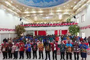 El Gobierno Provincial de Papúa Montañosa impulsa la aceleración de los sectores de educación, salud e infraestructura